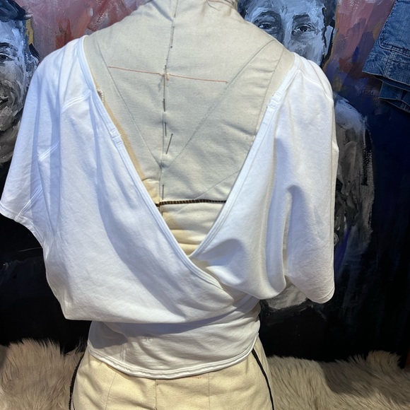 LIKE NEW - Lululemon - wrap around white stretchy shirt - XL (12-14) - Picture 2 of 4